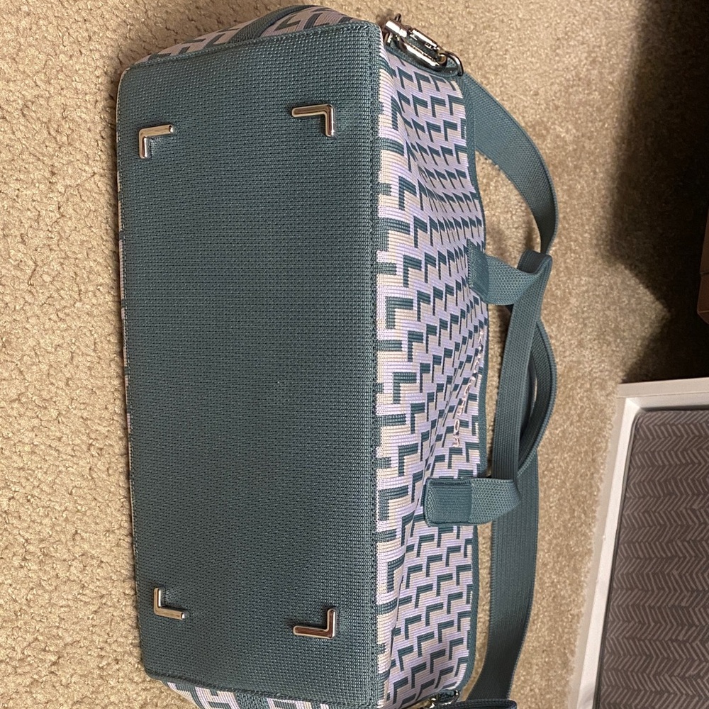 lululemon athletica Green and White Tote Bag - Picture 8 of 9